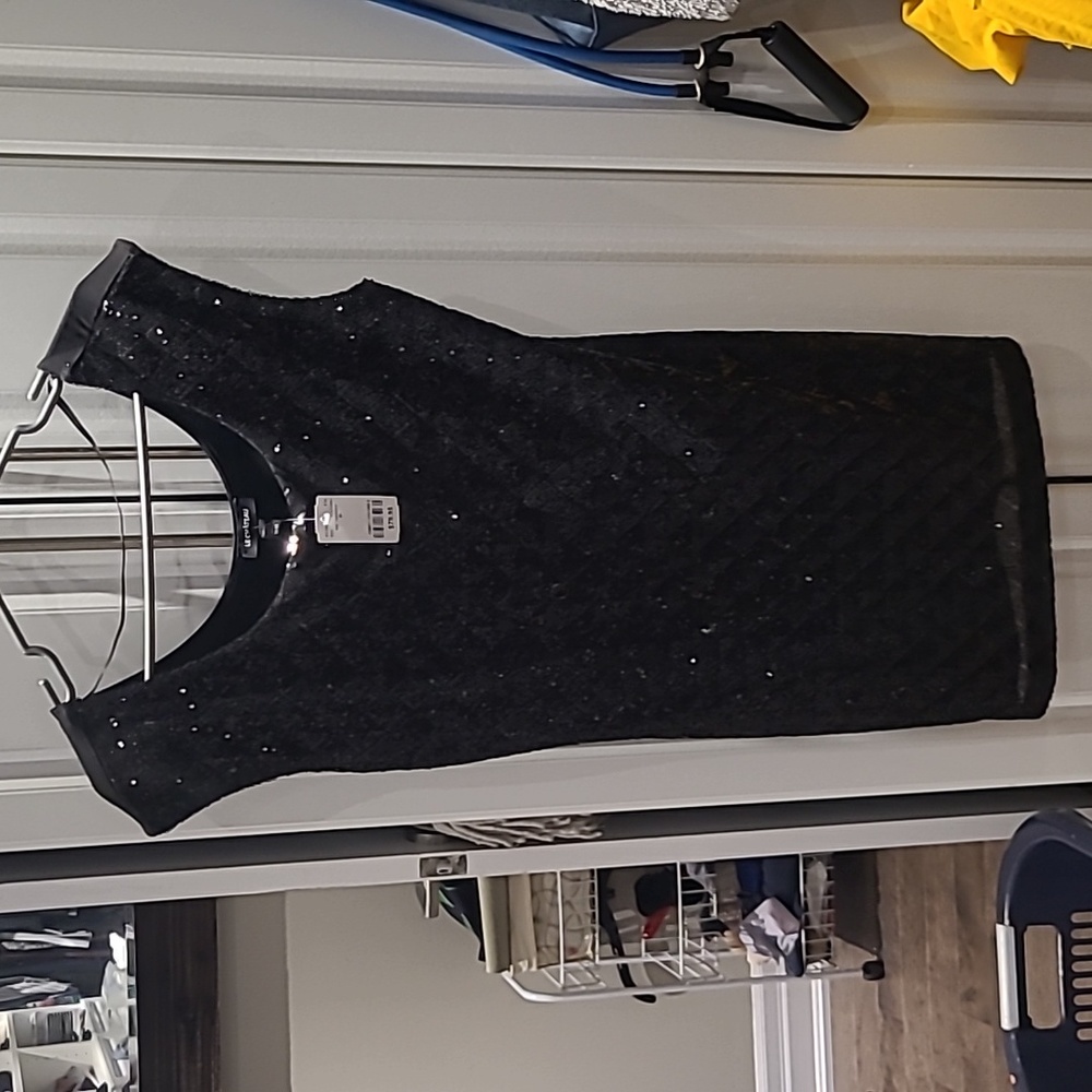 Sequin Top - Picture 2 of 4